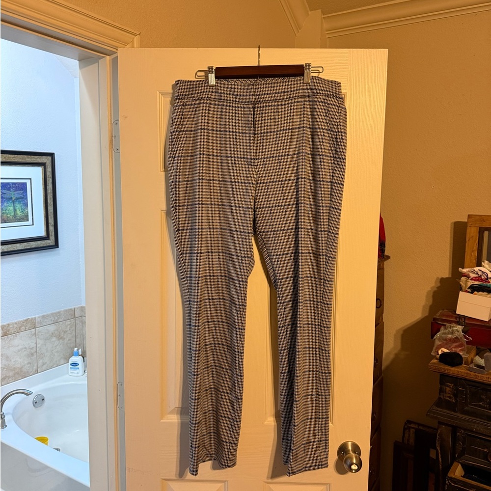 White House Black Market Women’s Blue and White Checkered Pants